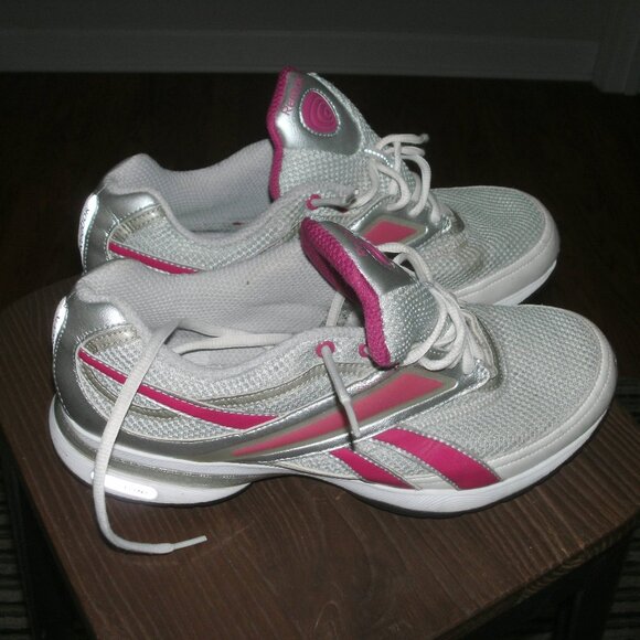 REEBOK EASY TONE SMOOTHFIT Gray & Purple  LACE UP WALKING RUNNING SNEAKERS sz 10 - Picture 1 of 5